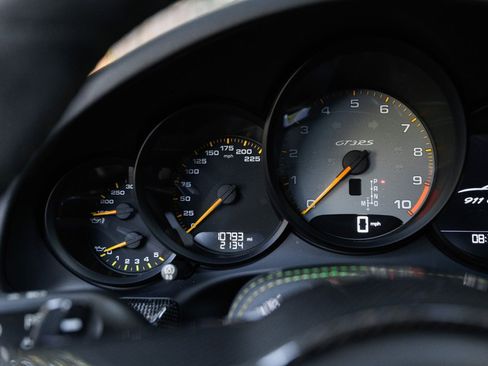 Used 2019 Porsche 911 GT3 RS image 18