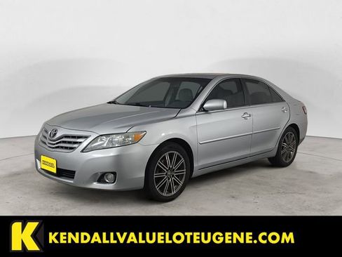 Used 2011 Toyota Camry XLE w/ XLE Extra-Value Pkg #1 FWD image 1