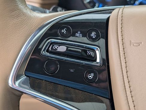 Used 2020 Cadillac Escalade ESV Platinum w/ Escalade Sport Edition image 20