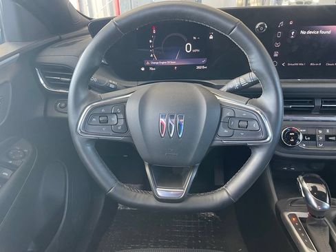 Used 2025 Buick Envista Preferred w/ Convenience I Package FWD image 13
