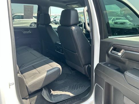 Used 2024 Chevrolet Silverado 1500 LTZ AWD/4WD image 23