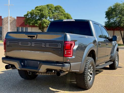 Used 2019 Ford F150 Raptor w/ Equipment Group 802A Luxury image 4