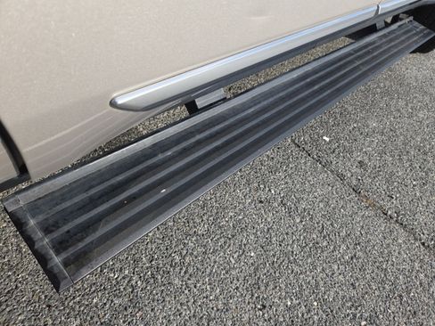 Used 2023 GMC Yukon Denali image 27