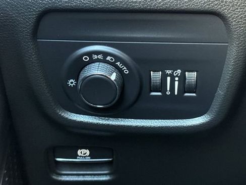 Used 2024 Jeep Grand Cherokee L Altitude AWD/4WD image 44