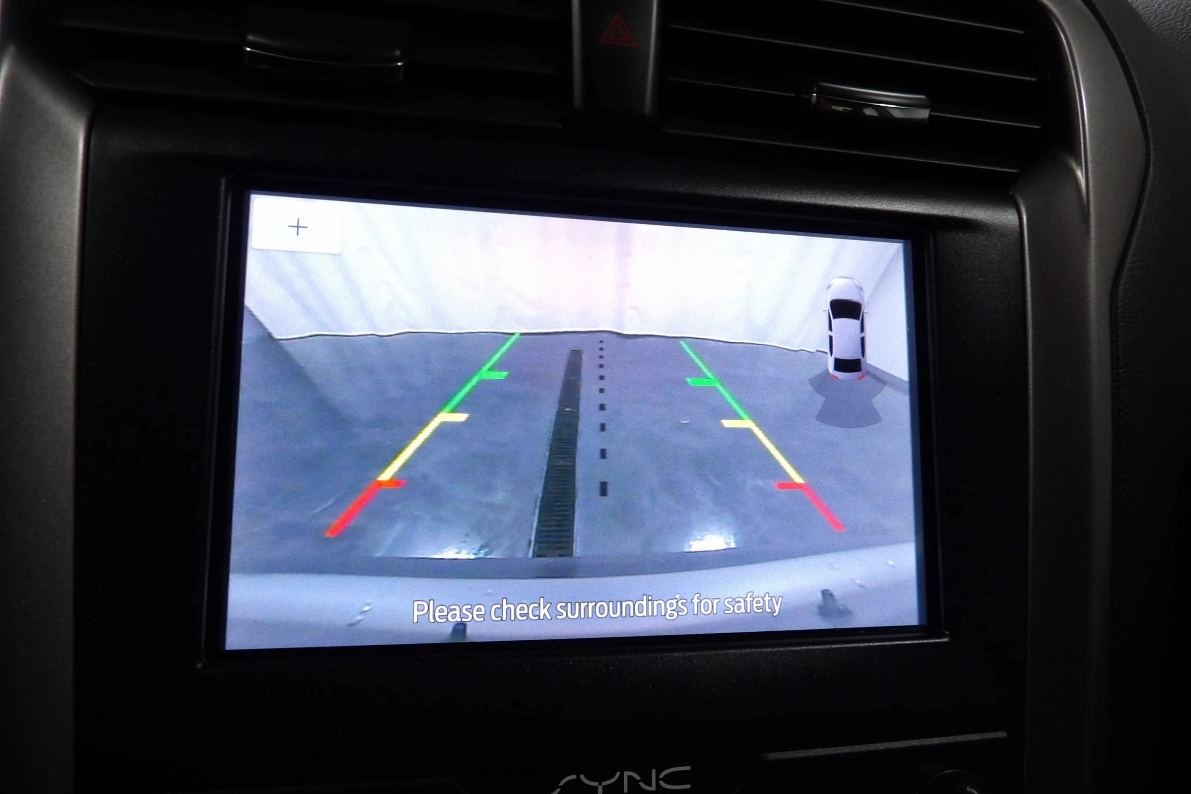 Used 2020 Ford Fusion SE FWD image 14