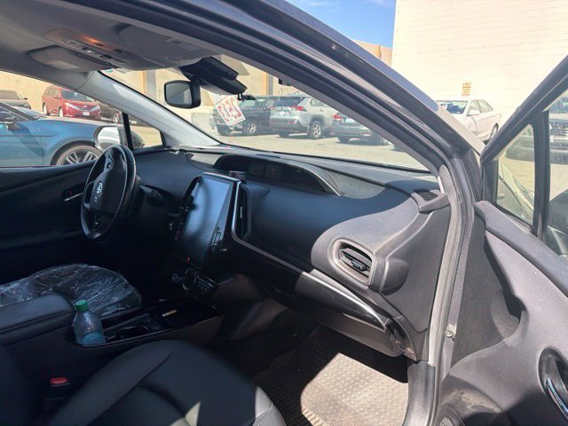 Used 2022 Toyota Prius Prime Limited FWD image 16
