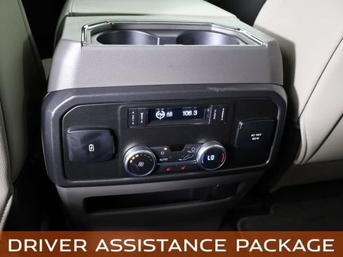 Used 2019 Ford Expedition Limited w/ Equipment Group 301A AWD/4WD image 21