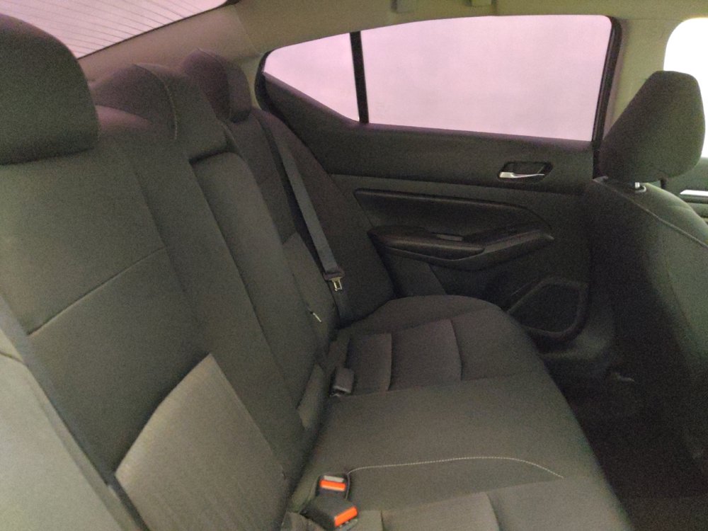 Used 2022 Nissan Altima 2.5 SV FWD image 19