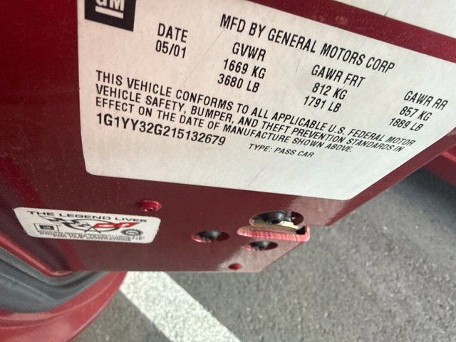 Used 2001 Chevrolet Corvette Convertible w/ Preferred Equipment Group2 RWD image 11