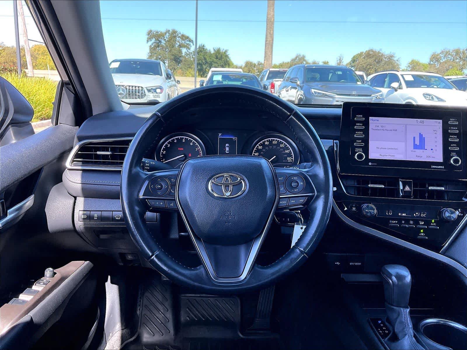 Used 2024 Toyota Camry SE FWD image 7