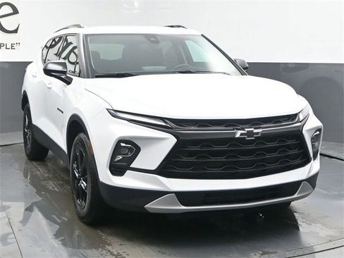 New 2025 Chevrolet Blazer LT w/ Midnight/Sport Edition image 29