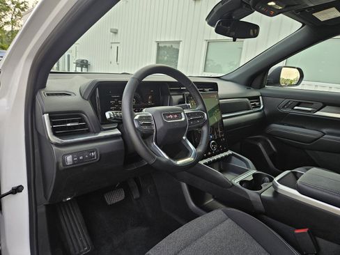 Used 2026 GMC Terrain Elevation FWD image 12