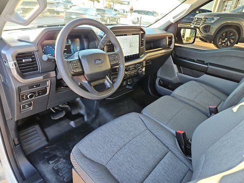 Used 2025 Ford F150 XL image 9