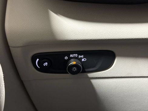 Used 2023 Buick Envision Preferred AWD/4WD image 18