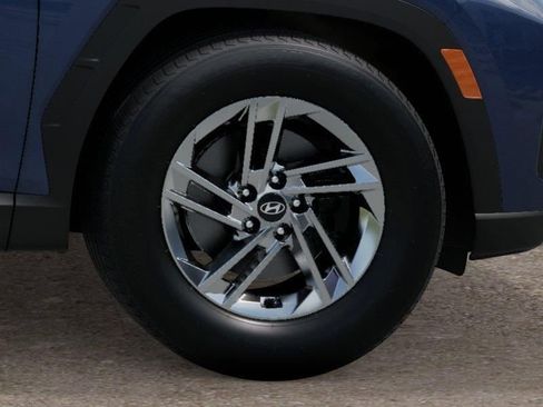 New 2025 Hyundai Tucson SE image 8