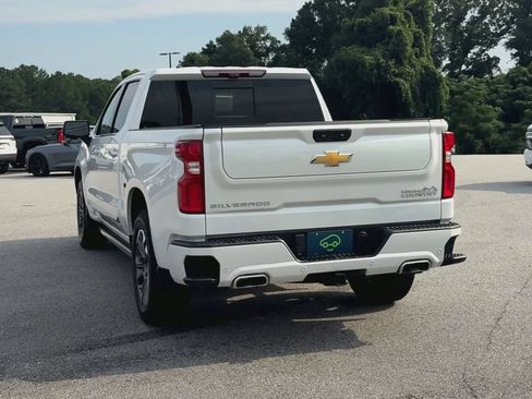 Certified 2024 Chevrolet Silverado 1500 High Country w/ Technology Package AWD/4WD image 7
