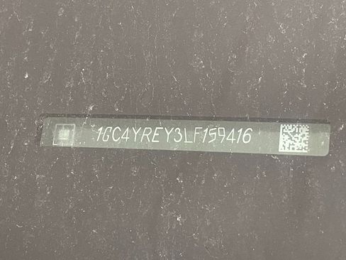 Used 2020 Chevrolet Silverado 2500 High Country w/ Technology Package image 27