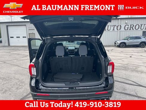 Used 2025 Ford Explorer ST AWD/4WD image 23