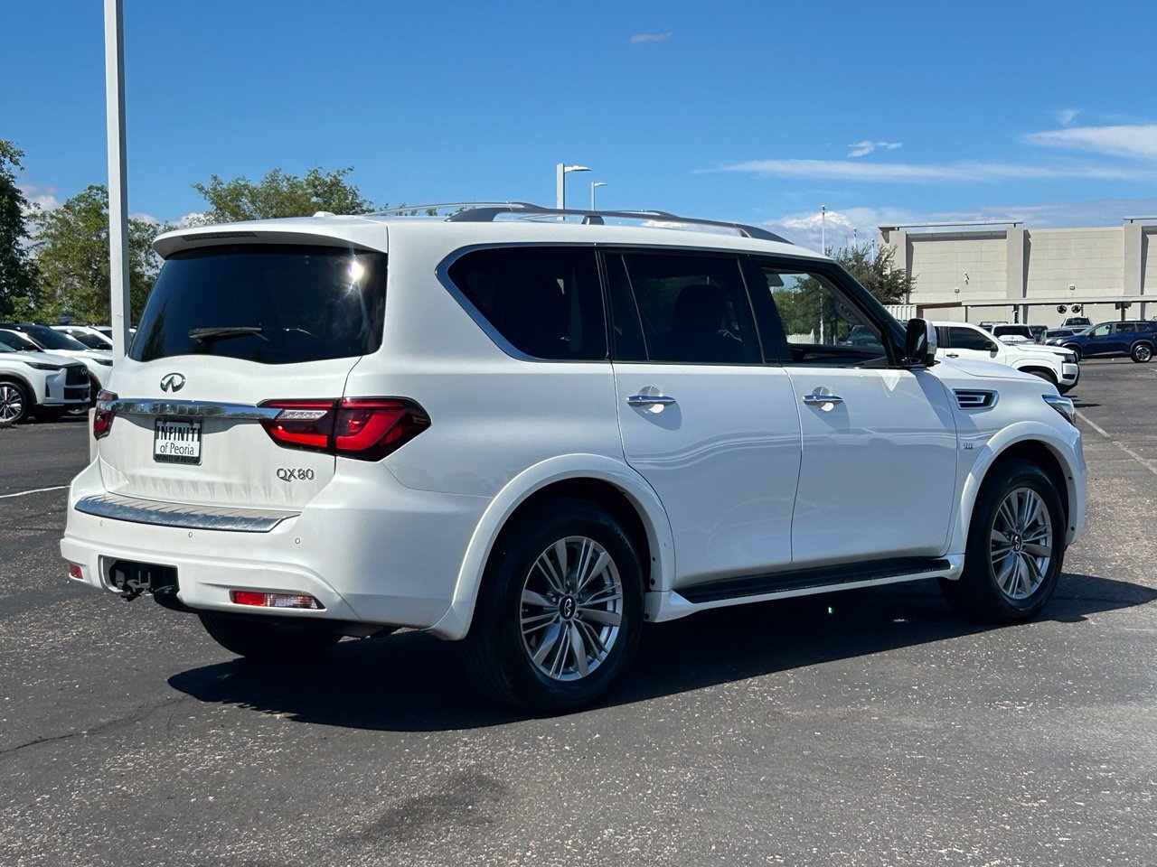 Used 2019 INFINITI QX80 Luxe w/ Cargo Package RWD image 5