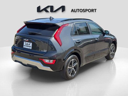 New 2025 Kia Niro SX image 5