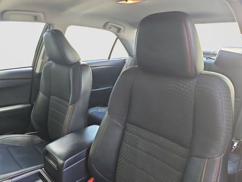 Used 2015 Toyota Camry SE FWD image 17