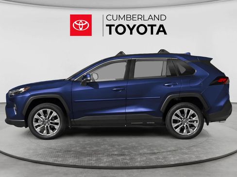 Used 2024 Toyota RAV4 XLE AWD/4WD image 3