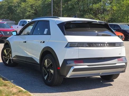 New 2025 Hyundai Ioniq 5 SEL image 22