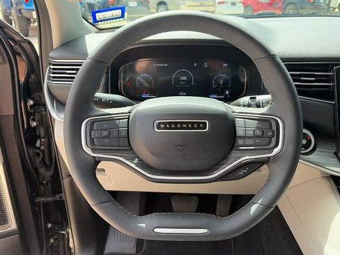 Certified 2023 Jeep Wagoneer Series III w/ Convenience Group I AWD/4WD image 21