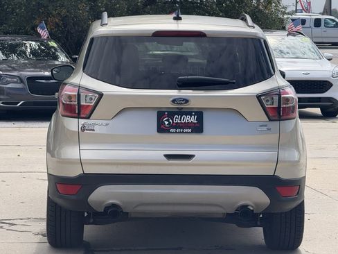 Used 2018 Ford Escape SE image 6