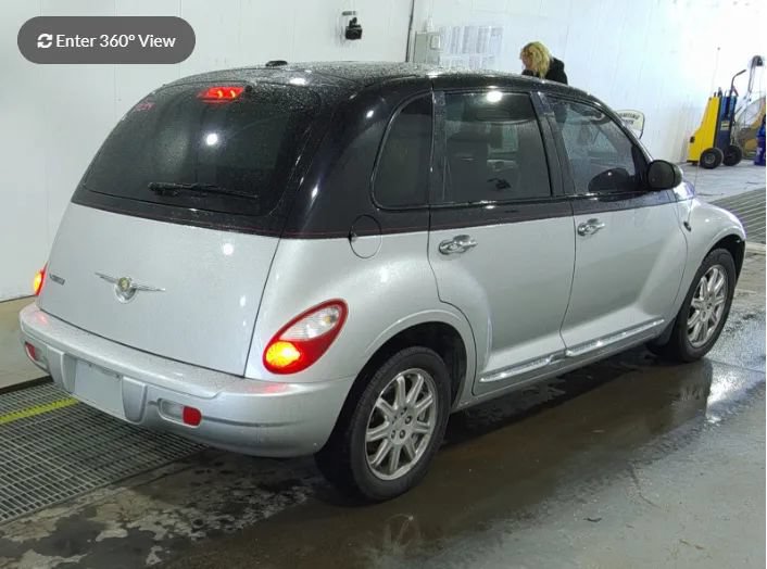 Used 2010 Chrysler PT Cruiser w/ PT Cruiser Couture Edition FWD image 2
