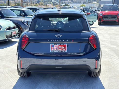 New 2026 MINI Cooper S FWD image 5