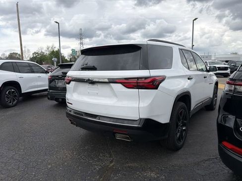 Used 2023 Chevrolet Traverse Premier w/ Redline Edition image 14