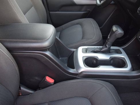 Used 2020 Chevrolet Colorado LT RWD image 49