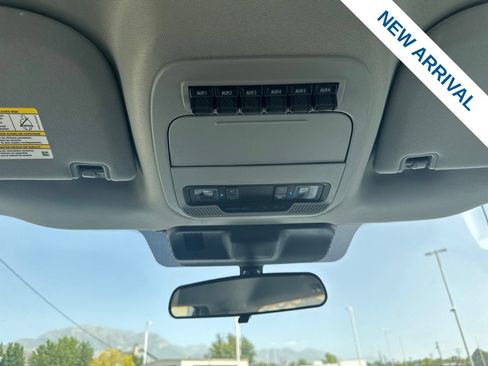 Used 2024 Ford F550 2WD Regular Cab Super Duty image 21