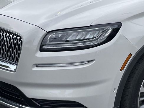 Used 2022 Lincoln Nautilus Reserve AWD/4WD image 7