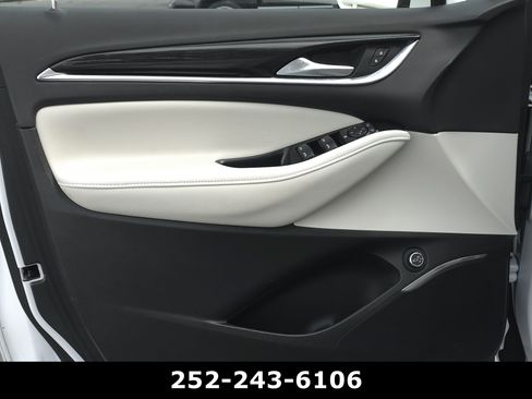 Used 2023 Buick Enclave Essence w/ Experience Buick Package FWD image 28