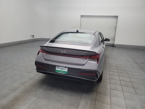 Used 2025 Hyundai Elantra Sport FWD image 7