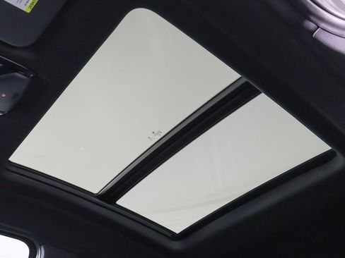 Used 2023 BMW X4 M image 21