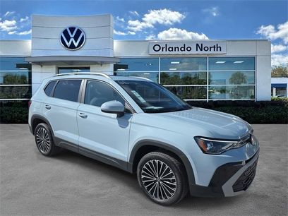 New 2025 Volkswagen Taos SE