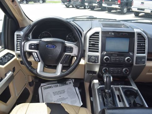Used 2015 Ford F150 Lariat w/ Equipment Group 502A Luxury AWD/4WD image 18
