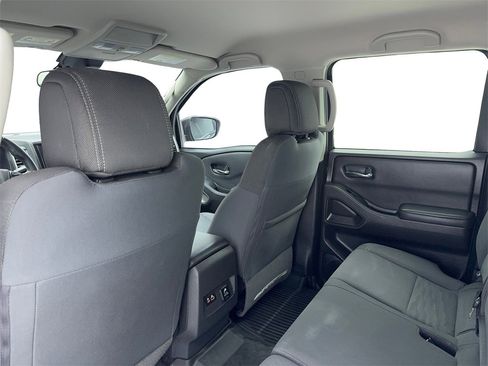 Used 2023 Nissan Frontier SV w/ SV Convenience Package image 41