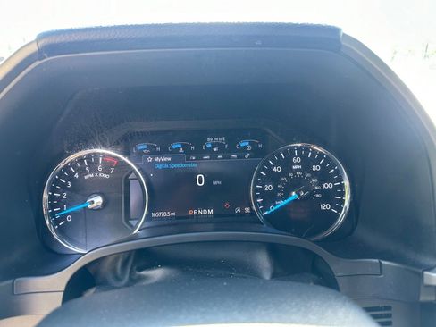 Used 2021 Ford Expedition XLT image 18