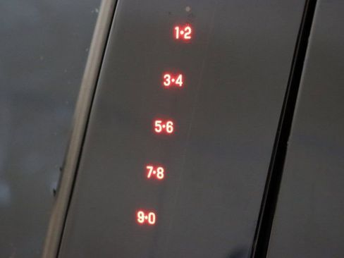 Used 2018 Ford Escape SE image 14