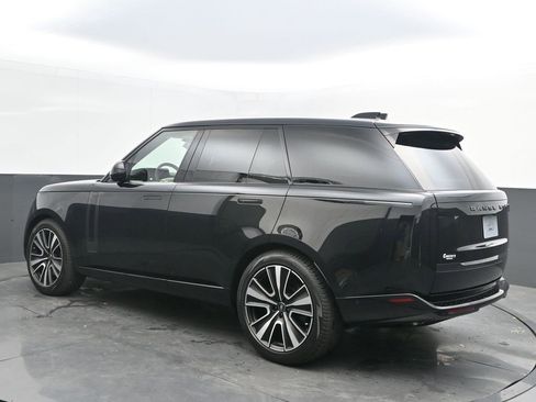 New 2025 Land Rover Range Rover SE image 5