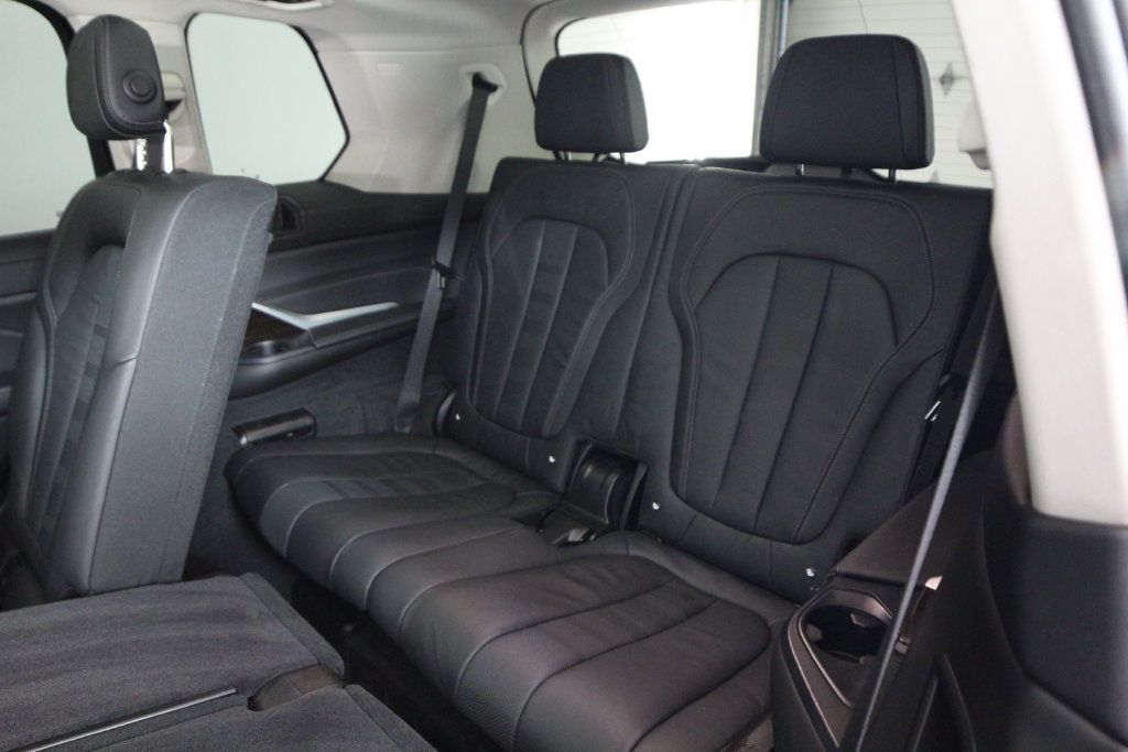 Used 2020 BMW X7 xDrive40i w/ Cold Weather Package AWD/4WD image 45