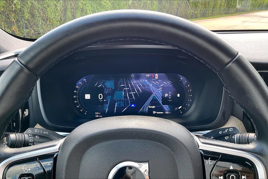 Certified 2026 Volvo XC60 B5 Plus AWD/4WD image 30