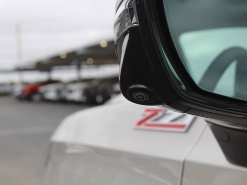 Used 2024 Chevrolet Tahoe Z71 w/ Luxury Package image 15