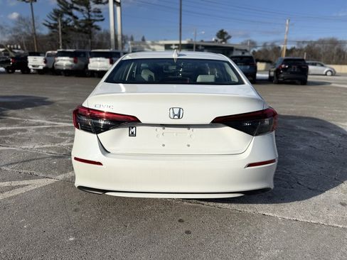 Used 2023 Honda Civic EX image 6