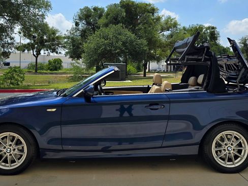 Used 2011 BMW 128i Convertible RWD image 11