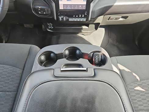 Used 2025 RAM 2500 Big Horn AWD/4WD image 29
